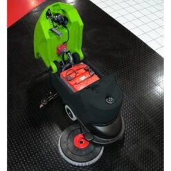 IPC Eagle CT40 Brush Driven 20" Auto Scrubber W/ Brush - 10 Gallons -Viper Shop 4